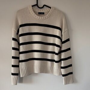 GAP Black and Cream Striped Crew Neck Sweater